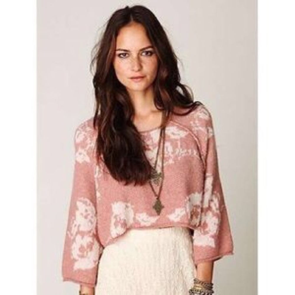 NWOT Free people cropped sweater